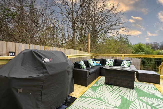 Nashville Glam on Larchwood: Grill, Fire Pit, Bar Area & Hot Tub image 24