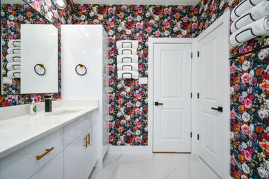 The Garden of Eden HTX: Insta-Worthy Home with Game Room, Hot Tub, Private Chef, Massage & Mixology Class image 48