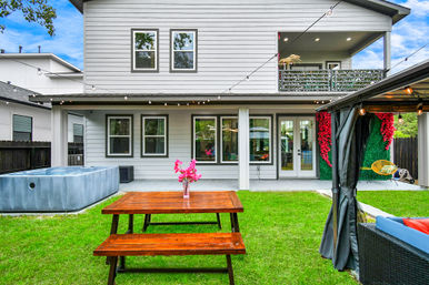 The Garden of Eden HTX: Insta-Worthy Home with Game Room, Hot Tub, Private Chef, Massage & Mixology Class image 54