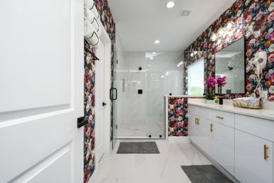 The Garden of Eden HTX: Insta-Worthy Home with Game Room, Hot Tub, Private Chef, Massage & Mixology Class image 46