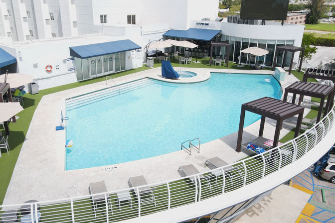 Nuvo Suites Hotel: Apartment-Style Suites with Rooftop Pool image 22