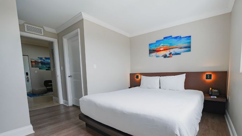 Nuvo Suites Hotel: Apartment-Style Suites with Rooftop Pool image 29