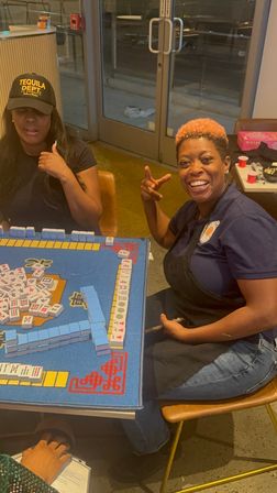 Hong Kong Mahjong Experience: The Art of Shuffling Fun! image 36