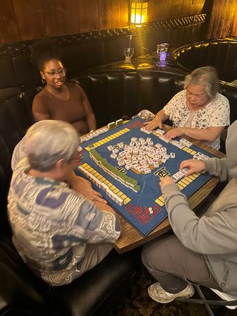Hong Kong Mahjong Experience: The Art of Shuffling Fun! image 32