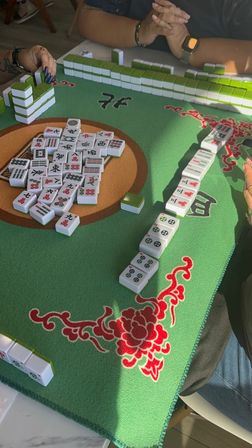 Hong Kong Mahjong Experience: The Art of Shuffling Fun! image 61