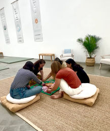 Hong Kong Mahjong Experience: The Art of Shuffling Fun! image 20