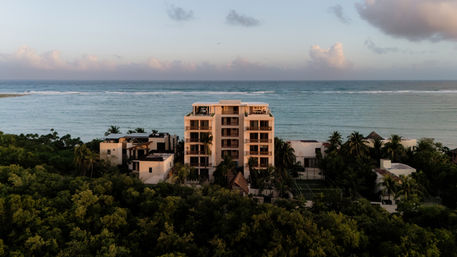 Beachfront Penthouse: Private Plunge Pool & Outdoor Dining with Sea Views image 12