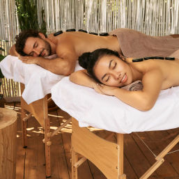 Luxurious Group Massages, Facials & Blowouts for Parties: Let the Pros Come to You image 3