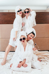 Luxurious Group Massages, Facials & Blowouts for Parties: Let the Pros Come to You image 9