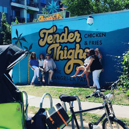 Iconic Mural Pedicab BYOB Photo Tour with Hidden Gems and Perfect Photoshoot Spots image 7