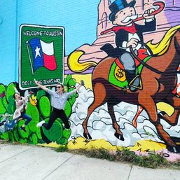 Iconic Mural Pedicab BYOB Photo Tour with Hidden Gems and Perfect Photoshoot Spots image 1
