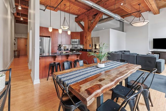 Luxe Industrial Loft in the Wholesale District: Walk Everywhere image 6