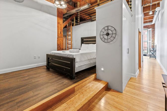 Luxe Industrial Loft in the Wholesale District: Walk Everywhere image 24