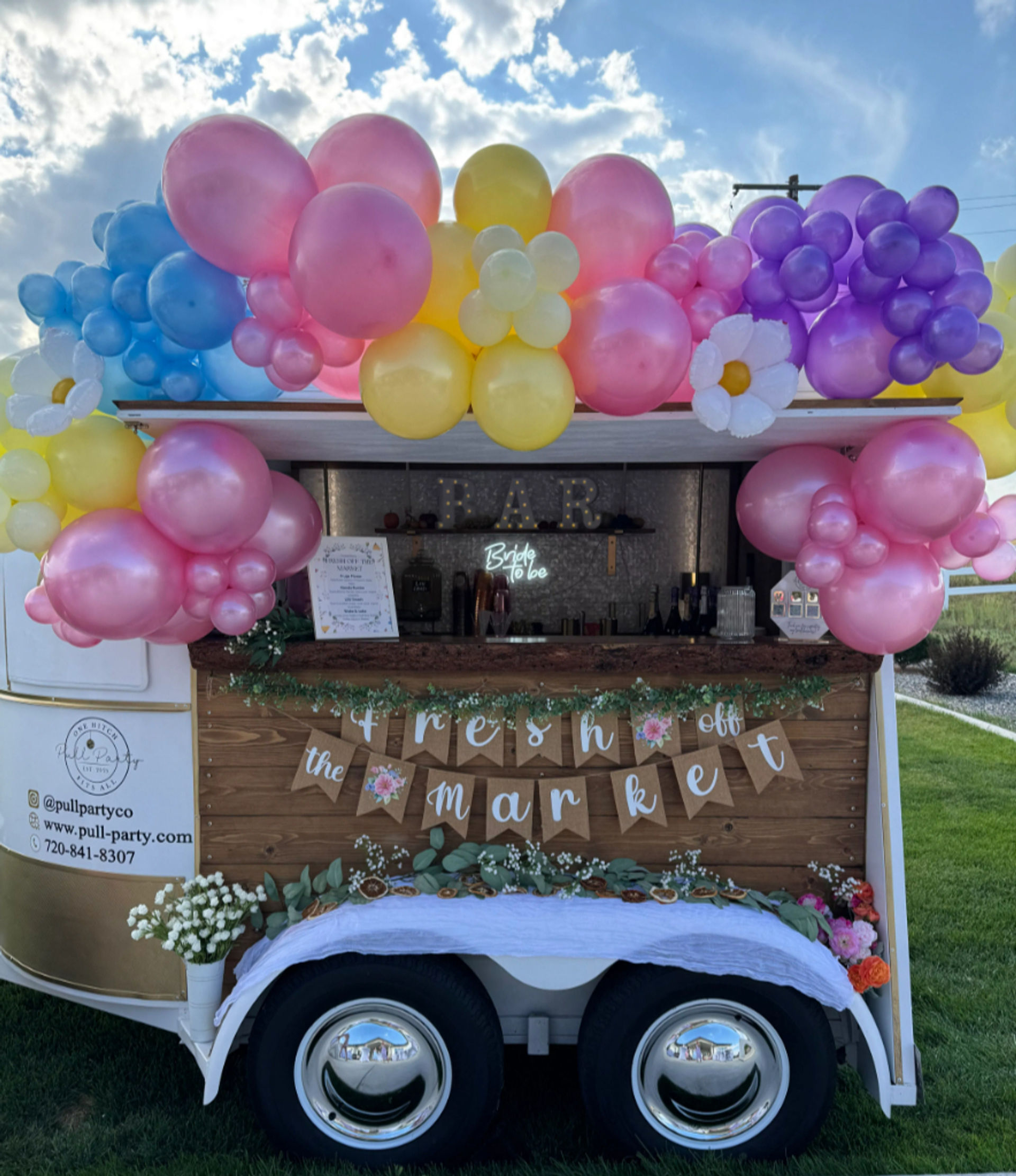 Stylish Mobile Bar Trailer: Customized for Your Event image 1