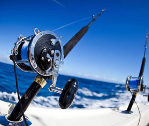 Luxury Yacht Fishing Charter Experience on a 70' Hatteras VIP Sportfish image 6