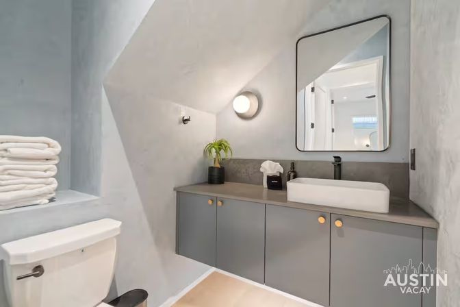 Modern East Austin Retreat with Pool & Walkable to Nightlife image 42
