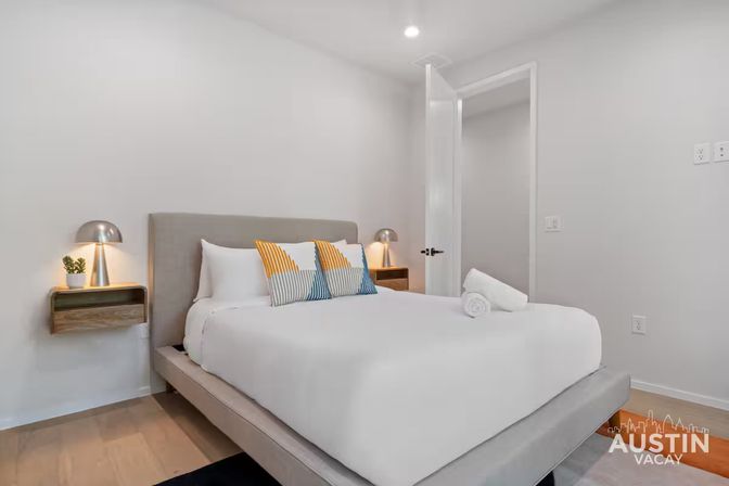 Modern East Austin Retreat with Pool & Walkable to Nightlife image 29