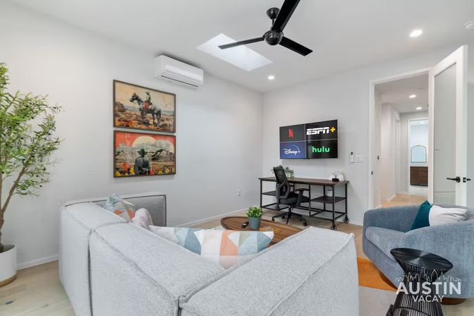 Modern East Austin Retreat with Pool & Walkable to Nightlife image 35