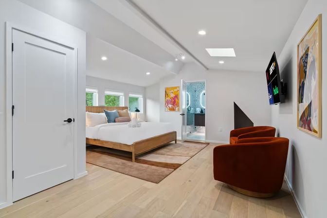 Modern East Austin Retreat with Pool & Walkable to Nightlife image 24