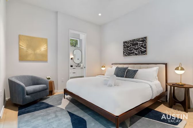 Modern East Austin Retreat with Pool & Walkable to Nightlife image 16