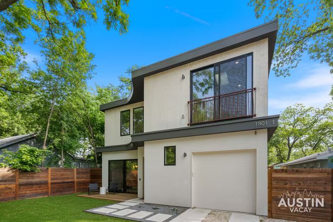 Modern East Austin Retreat with Pool & Walkable to Nightlife image 50