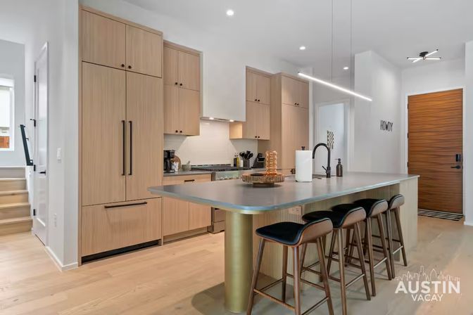 Modern East Austin Retreat with Pool & Walkable to Nightlife image 9