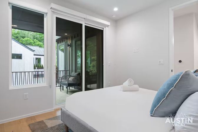 Modern East Austin Retreat with Pool & Walkable to Nightlife image 33