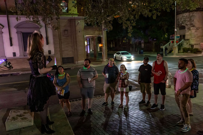 Boos & Booze: Ghost Tour + Bar Crawl in San Antonio image 11