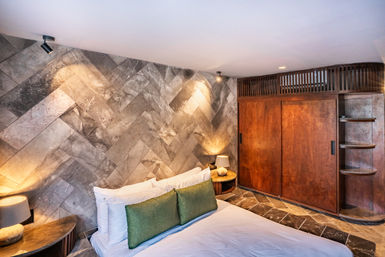 Jungle Green Luxe Penthouse + Private Rooftop Pool image 23
