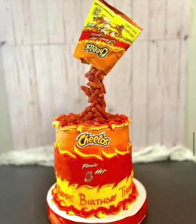 Custom Cake Design by The Purple Sprinkle image 3