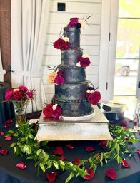 Custom Cake Design by The Purple Sprinkle image 13