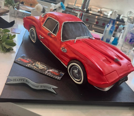 Custom Cake Design by The Purple Sprinkle image 9
