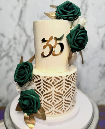 Custom Cake Design by The Purple Sprinkle image 17