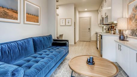 Sentral East Austin: Vibrant 6th Street, Resort Pool + Fire Pit image 9
