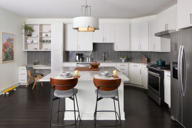 Sentral East Austin: Vibrant 6th Street, Resort Pool + Fire Pit image 24