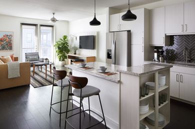 Sentral East Austin: Vibrant 6th Street, Resort Pool + Fire Pit image 20