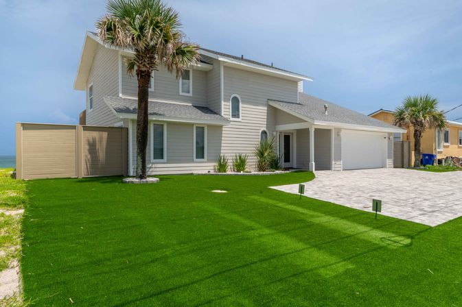 Beachside Paradise: Remodeled 4BR in South Ponte Beach image 8