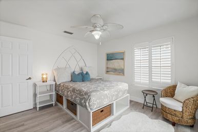Beachside Paradise: Remodeled 4BR in South Ponte Beach image 29