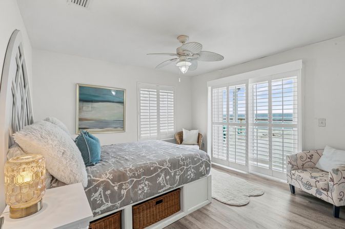 Beachside Paradise: Remodeled 4BR in South Ponte Beach image 28