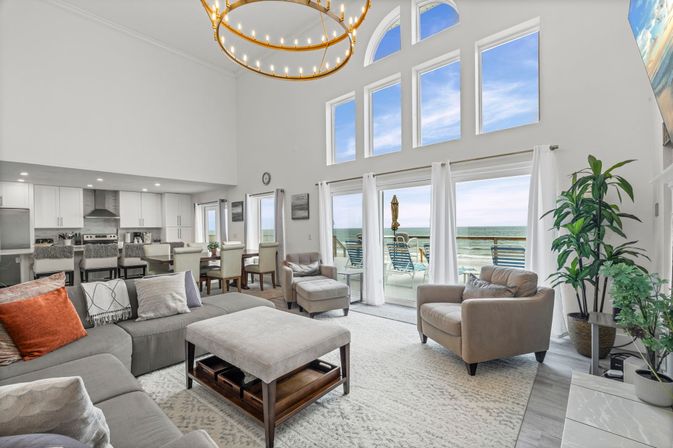 Beachside Paradise: Remodeled 4BR in South Ponte Beach image 24