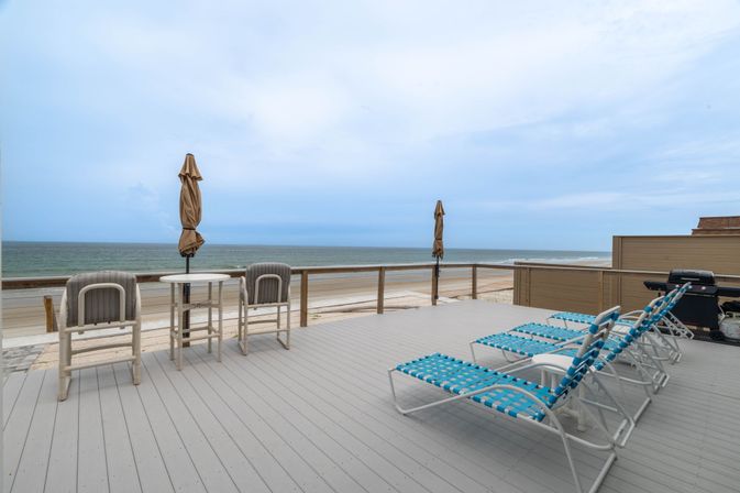 Beachside Paradise: Remodeled 4BR in South Ponte Beach image 45