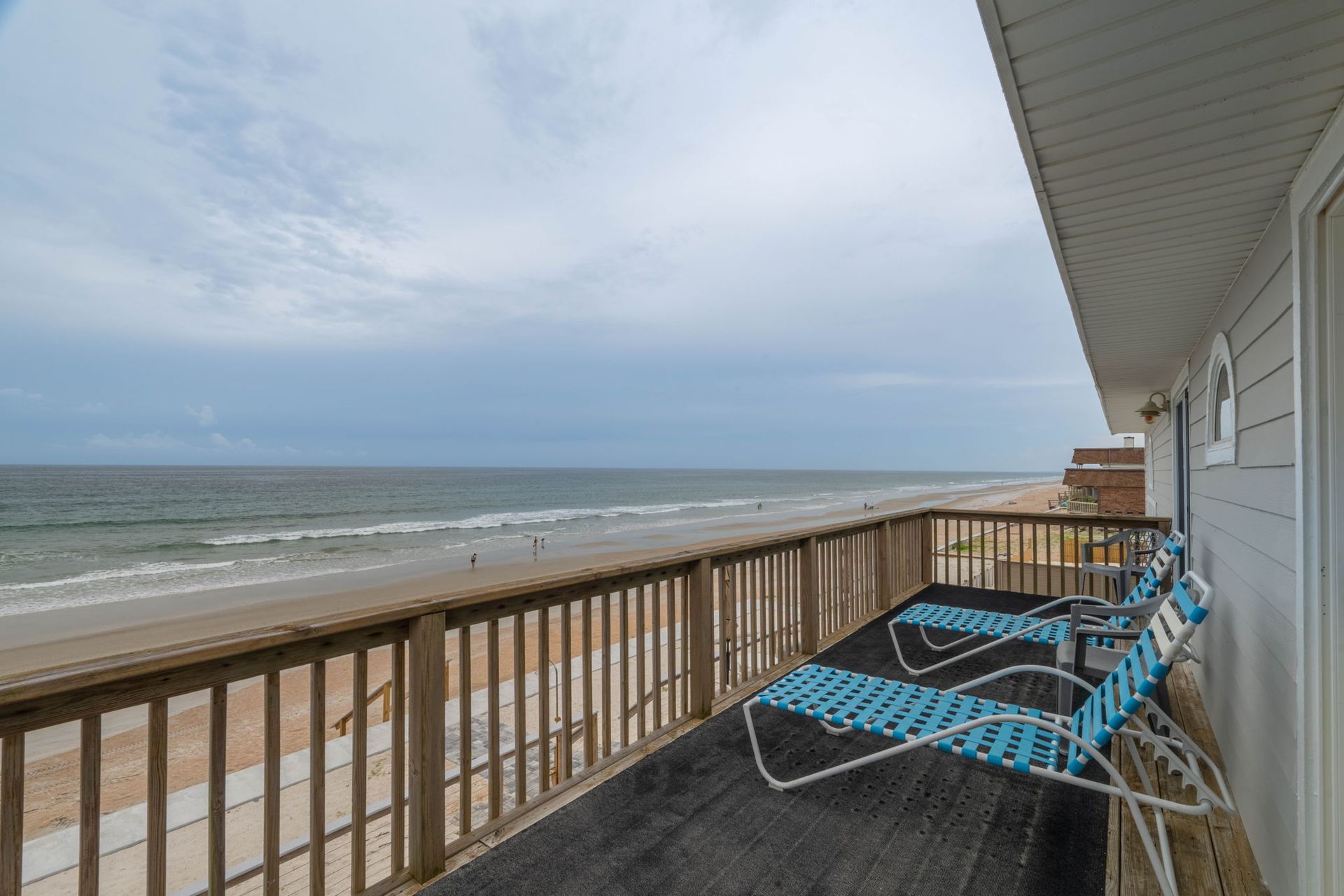 Beachside Paradise: Remodeled 4BR in South Ponte Beach image 2