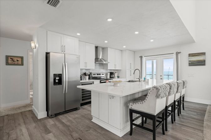 Beachside Paradise: Remodeled 4BR in South Ponte Beach image 14