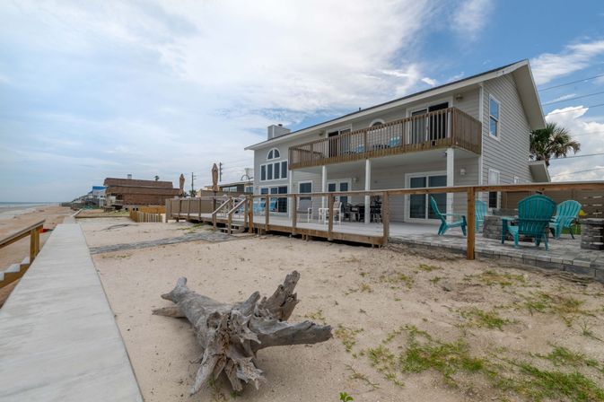 Beachside Paradise: Remodeled 4BR in South Ponte Beach image 52