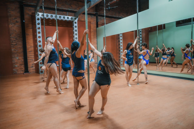 Private Pole Fitness Class to Feel Strong, Sexy, and Confident image 2