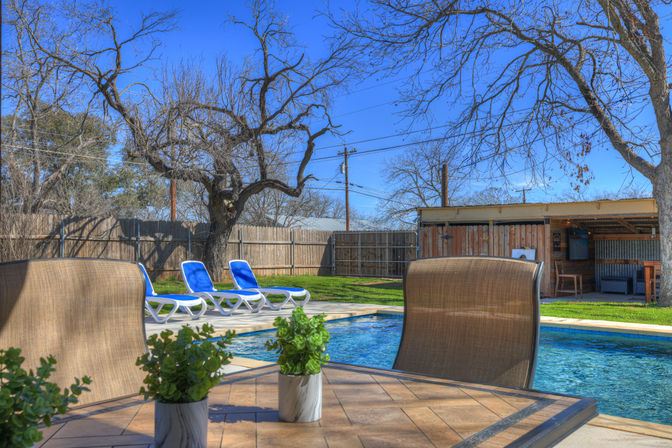 Crystal Cow Haus with Pool & Hot Tub image 41