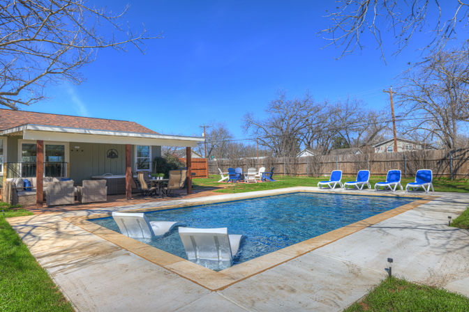 Crystal Cow Haus with Pool & Hot Tub image 4