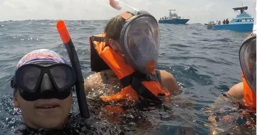Ultimate Bachelor Boat Trip in Cancun: Fishing & Snorkeling Combo Package image 7