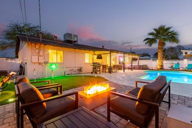 The Mesquite Retreat: Private Pool, Hot Tub + Putting Green Near Old Town image 2