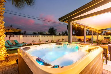 The Mesquite Retreat: Private Pool, Hot Tub + Putting Green Near Old Town image 3